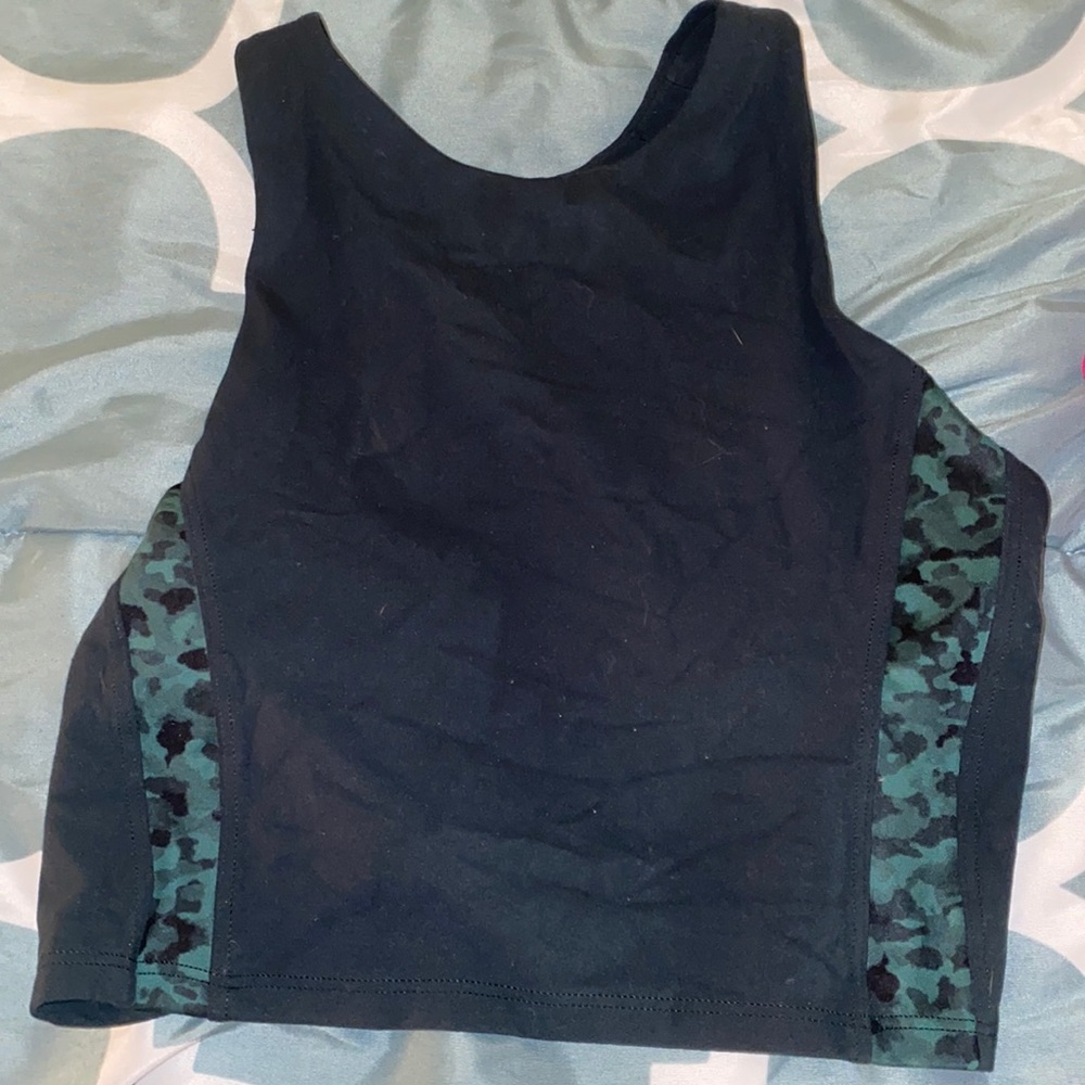 Athleta Dark Green Women’s Workout Top w/Built in bra